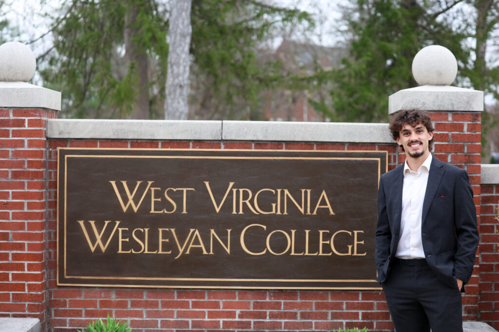 Jovens Brasileiros despontam entre os melhores em universidades americanas