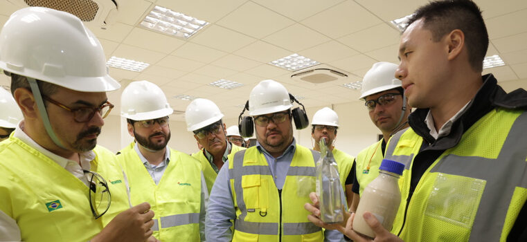 Governo de Minas acompanha chegada dos primeiros insumos à cervejaria Heineken em Passos