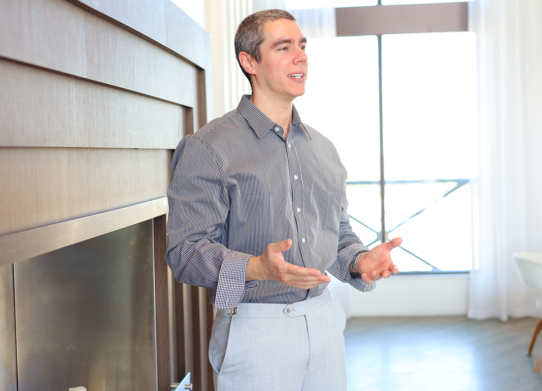 Engenheiro de redes Alexandre Carneiro lança livro sobre o futuro da conectividade e a nova infraestrutura da sociedade digital
